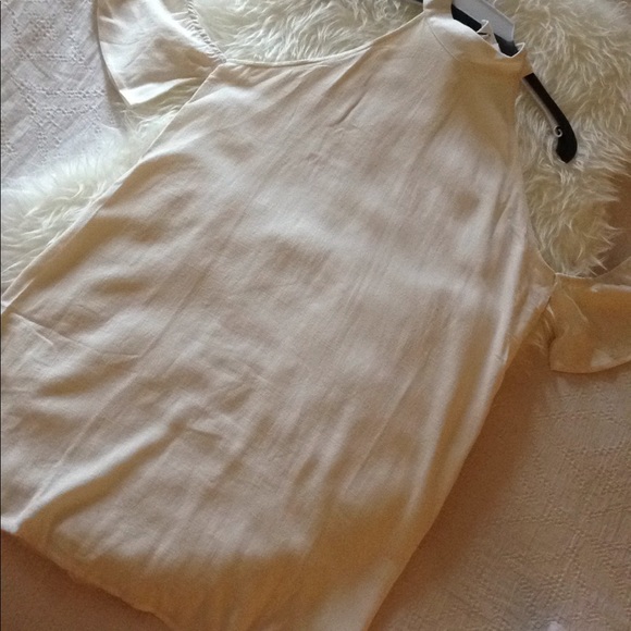 LAST 1! Ivory Open Shoulder Cotton & Linen Mini! - Picture 6 of 6